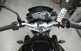 TRIUMPH STREET TRIPLE R 2013