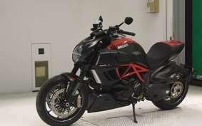 DUCATI DIAVEL Carbon 2011