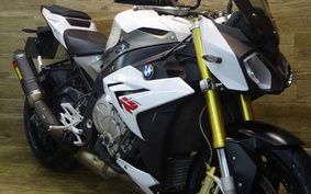 BMW S1000R 1988 0D02