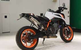 KTM 890 DUKE R 2022