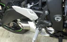 KAWASAKI ZX-25R ZX250E