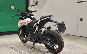 KTM 390 DUKE 2024