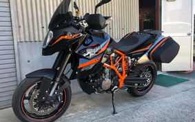 KTM 690 SUPERMOTO T 2014 VS940