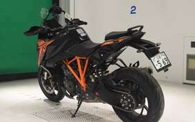 KTM 1290 SUPER DUKE GT 2023