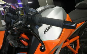 KTM 1290 SUPER DUKE R 2023 V3940