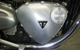 TRIUMPH BONNEVILLE T100 2020