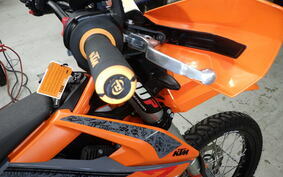 KTM 690 ENDURO R 2022 LEV40