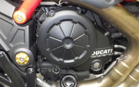 DUCATI DIAVEL 2011