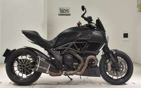 DUCATI DIAVEL DARK 2015