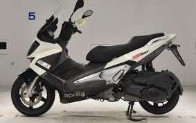 APRILIA SR MAX 125