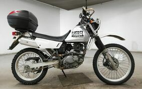 SUZUKI DJEBEL 200 (DR200SE) SH42A