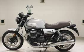 MOTO GUZZI V7 SPECIAL 2022 KZB0