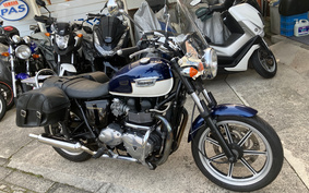 TRIUMPH BONNEVILLE SE 2011 TJ9107