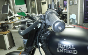 ROYAL ENFIELD CLASSIC 2022