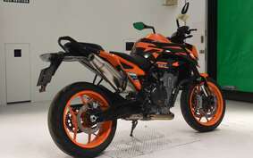 KTM 890 DUKE GP 2023