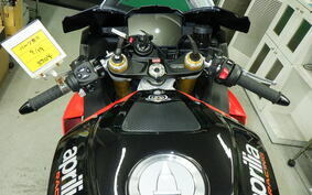 APRILIA RSV4 1100ファクト 2021