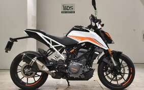 KTM 390 DUKE 2022