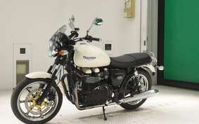 TRIUMPH BONNEVILLE 2010