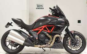 DUCATI DIAVEL Carbon 2011 G100A