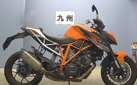 KTM 1290 SUPER DUKE R 2016 V3940