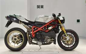 DUCATI 1198 SP 2011 H704A