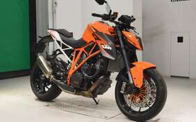 KTM 1290 SUPER DUKE R 2014 V3940