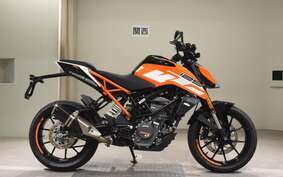 KTM 125 DUKE JPA40