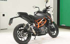 KTM 390 DUKE 2024