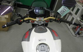 APRILIA TUONO 1000R 2010