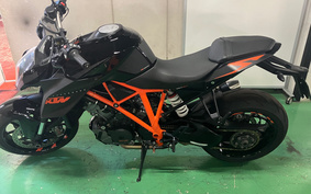 KTM 1290 SUPER DUKE R 2017 V3940