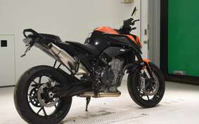 KTM 890 DUKE 2021