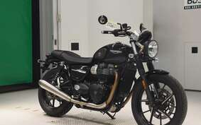 TRIUMPH STREET TWIN 2019