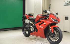 TRIUMPH DAYTONA 675 2011