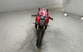 TRIUMPH SPEED TRIPLE 1200 RR 2023 S3P02