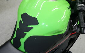 KAWASAKI ZX-25R ZX250E