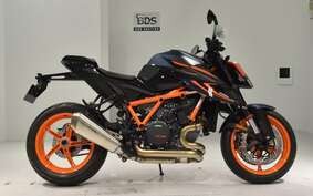 KTM 1290 SUPER DUKE R 2023 V3940