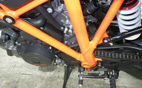 KTM 1290 SUPER DUKE R 2020 V3940