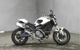 DUCATI MONSTER 696 + 2011 M500A