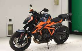 KTM 1290 SUPER DUKE R 2021