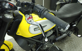 DUCATI SCRAMBLER ICON 2015