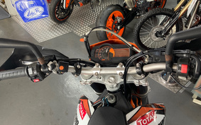 KTM 690 SMC 2012 LSS40