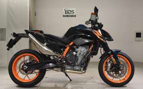 KTM 890 DUKE R 2023