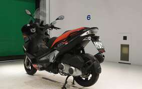 APRILIA SR MAX 300 2015