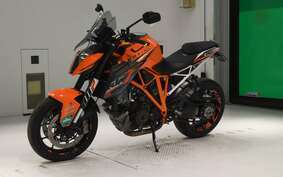 KTM 1290 SUPER DUKE R 2018 V3940