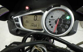 TRIUMPH STREET TRIPLE 2011