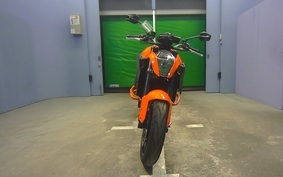 KTM 1290 SUPER DUKE R 2016 V3940