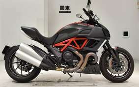 DUCATI DIAVEL Carbon 2014 G102J