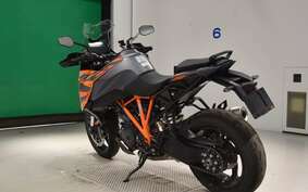 KTM 1290 SUPER DUKE GT 2022 V6940