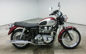 TRIUMPH BONNEVILLE 2002 J900TM