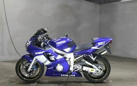 YAMAHA YZF-R6 2000 RJ031